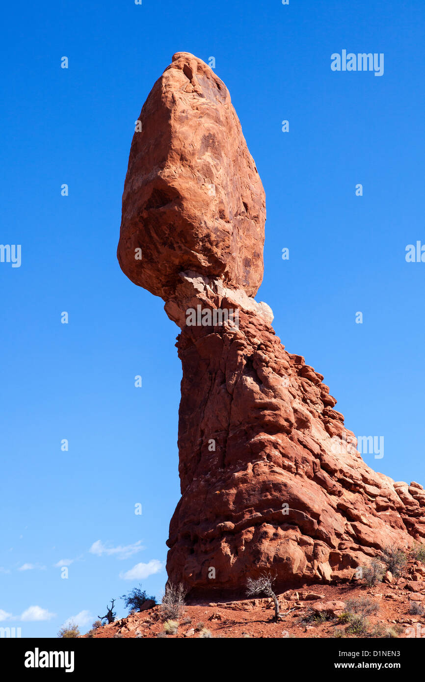 Roccia equilibrato, archi NP, Utah, Stati Uniti d'America Foto Stock