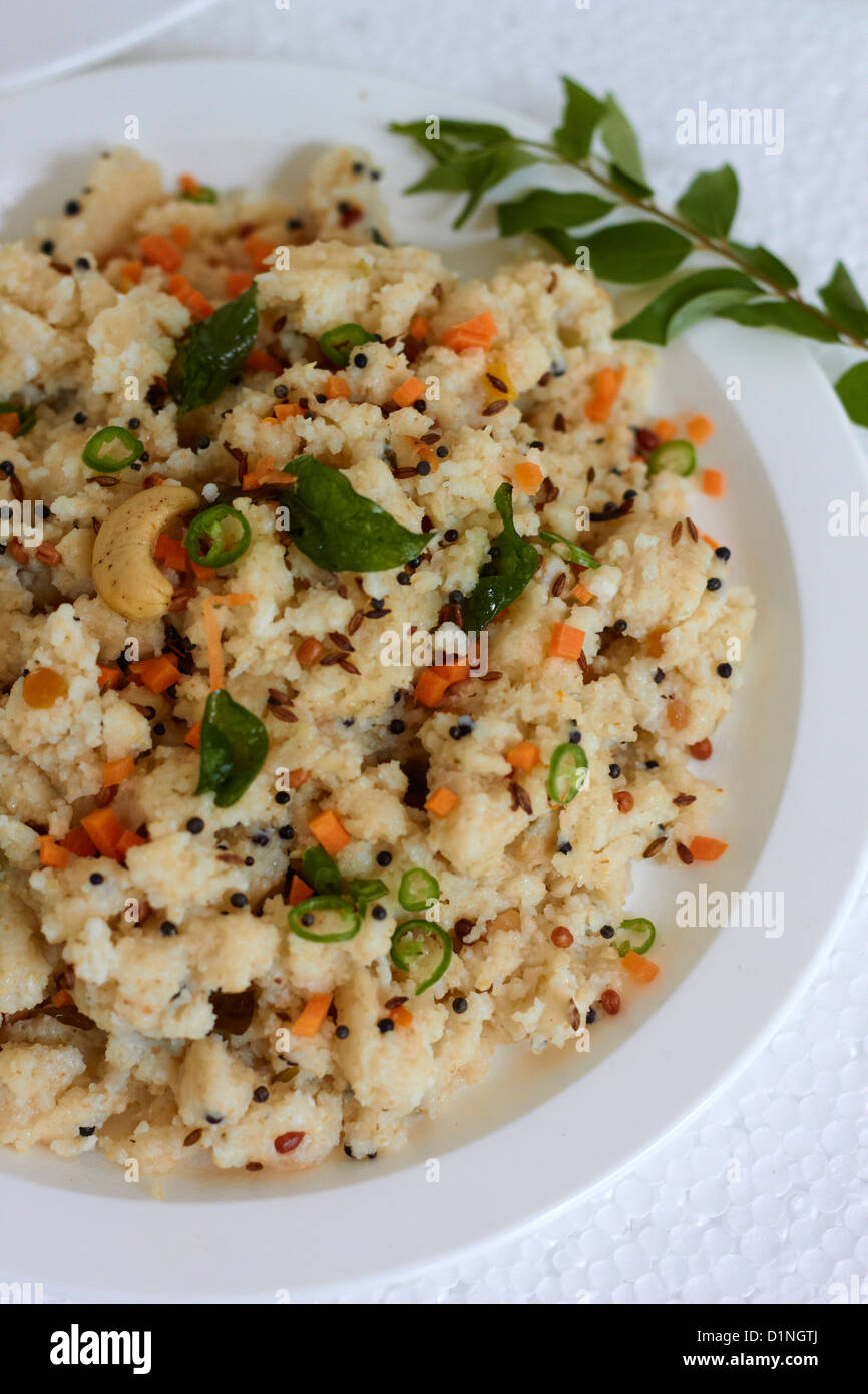 Upma è un famoso sud piatto indiano. Foto Stock