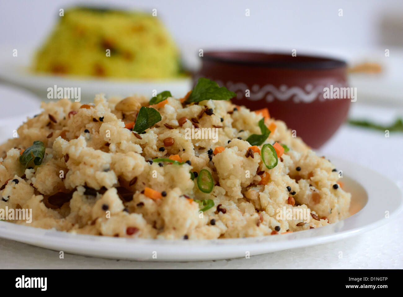 Upma è un famoso sud piatto indiano. Foto Stock