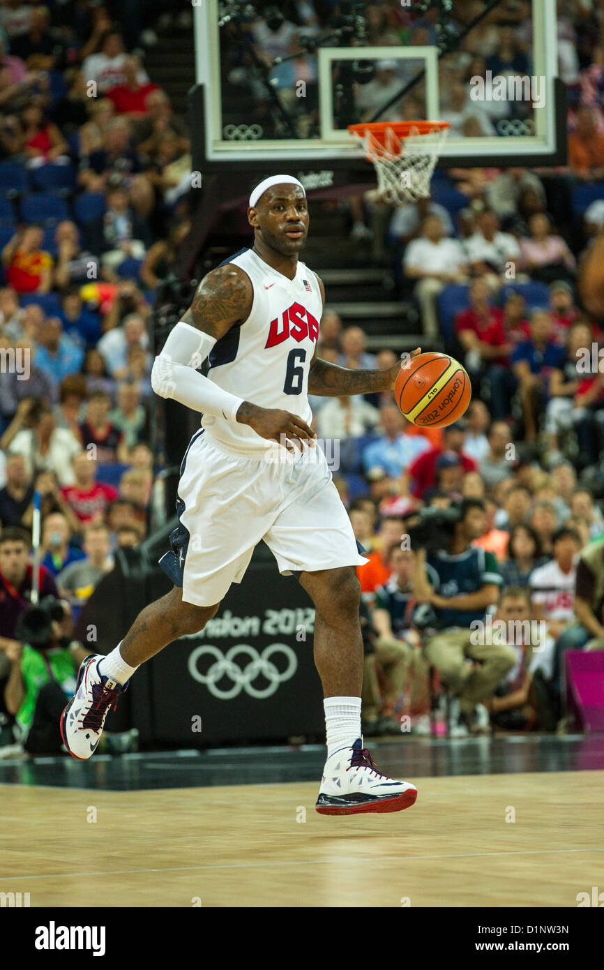 Lebron James (USA) concorrenti in la medaglia d oro di pallacanestro degli uomini di gioco presso le Olimpiadi estive di Londra, 2012 Foto Stock