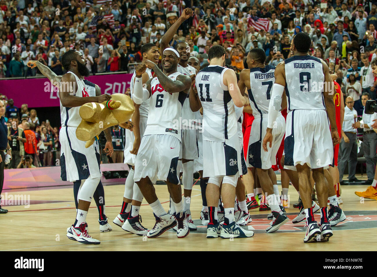Stati Uniti d'America sconfitte in Spagna la medaglia d oro di pallacanestro degli uomini di gioco presso le Olimpiadi estive di Londra, 2012 Foto Stock