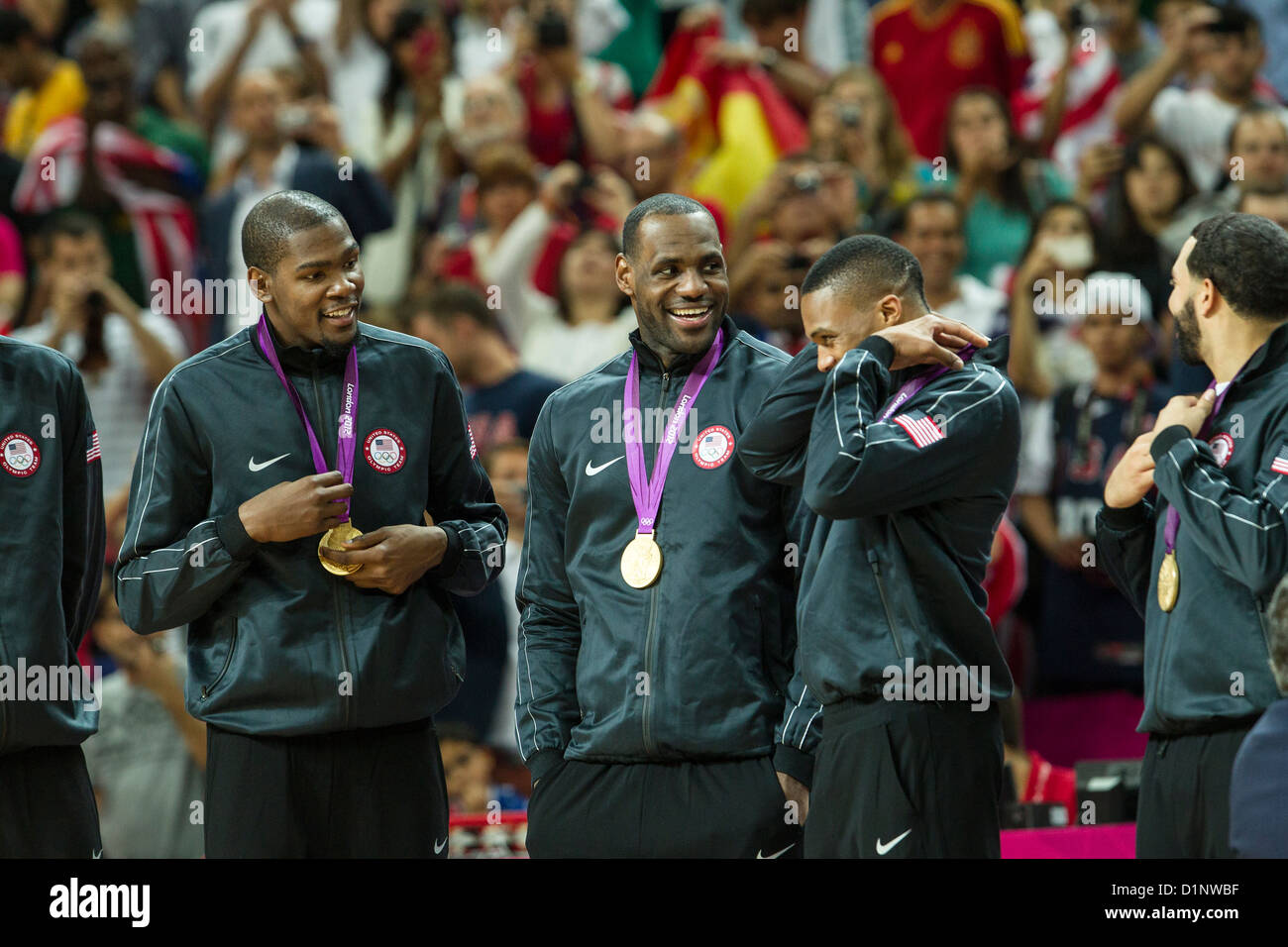 Stati Uniti d'America vince la medaglia d'oro in Spagna negli uomini Basketball presso le Olimpiadi estive di Londra, 2012 Foto Stock