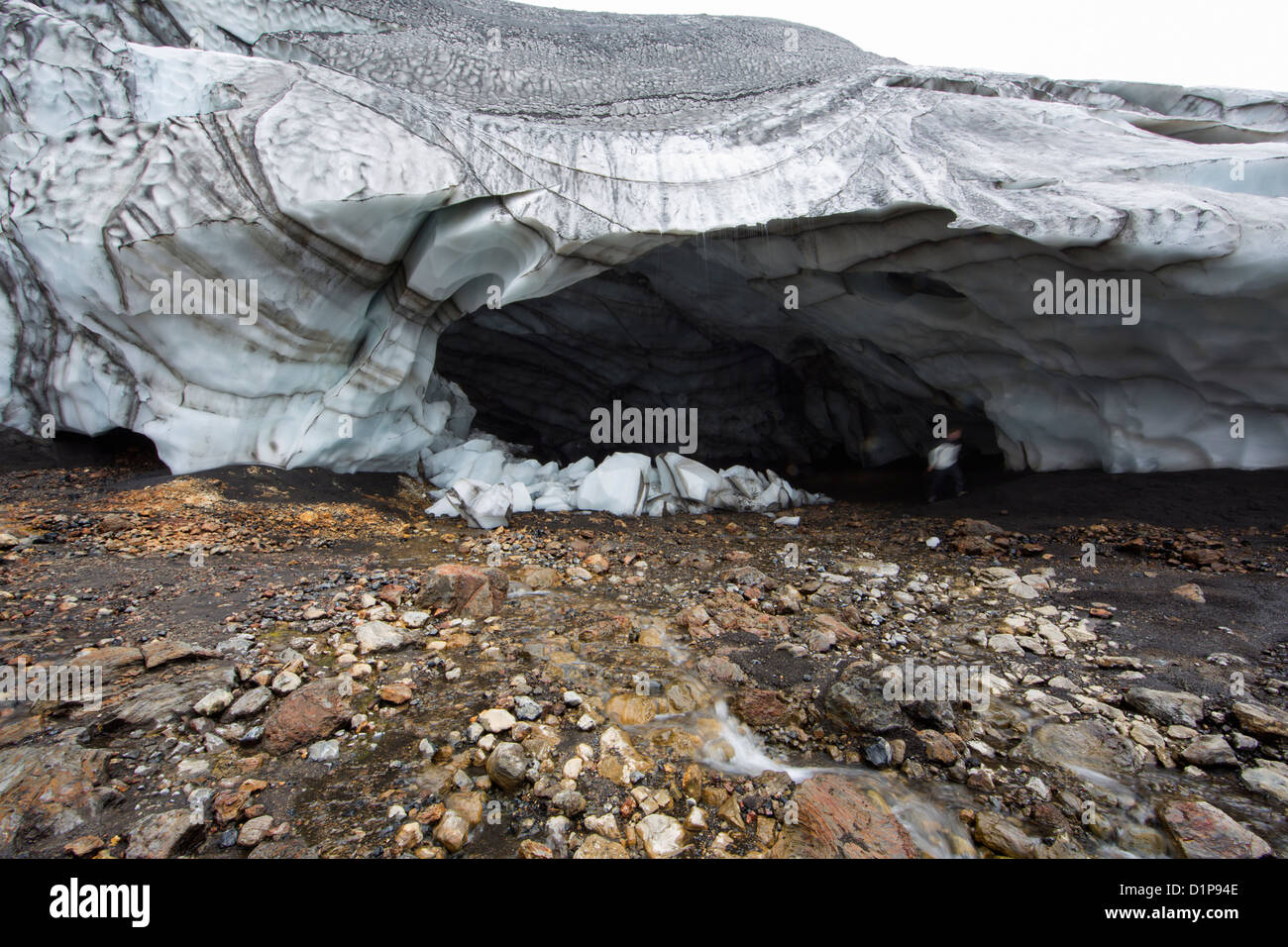 Le grotte di ghiaccio a Hrafntinnusker, altipiani di Islanda Foto Stock