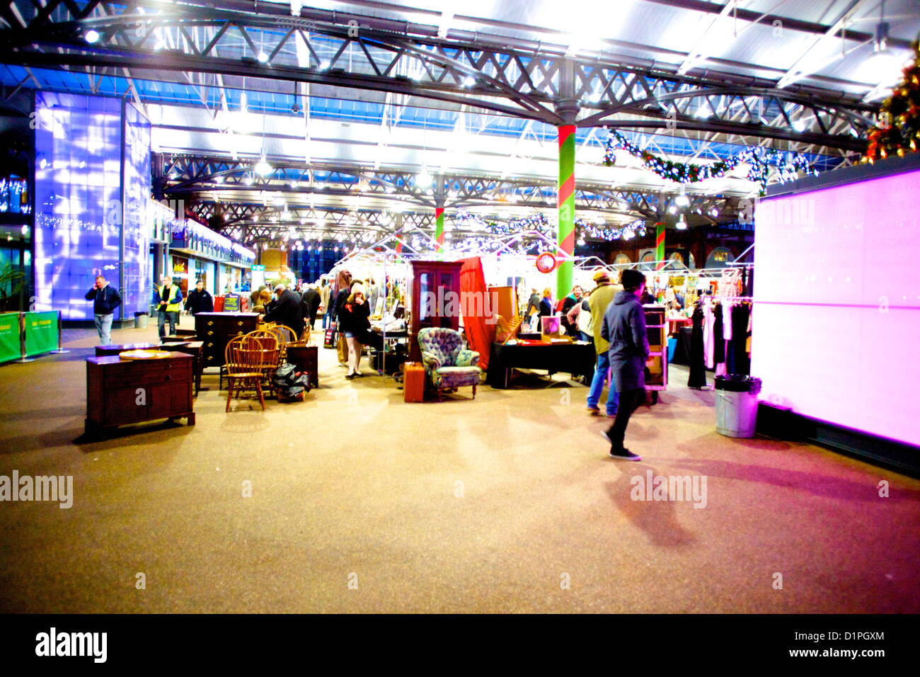 Spitalfields Market di notte Foto Stock