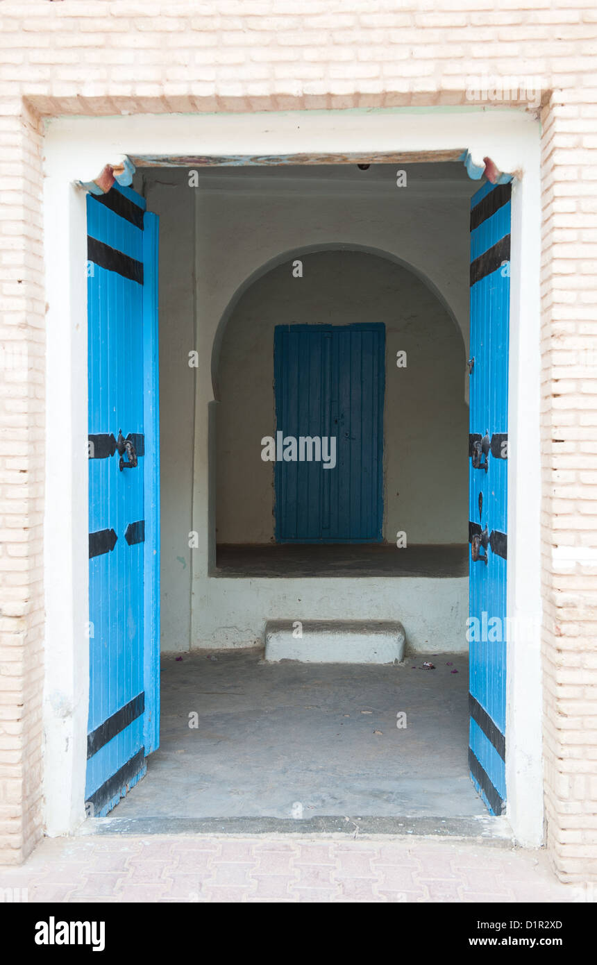 A sud della Tunisia, Tozeur,un'ingresso di casa nella medina Foto Stock