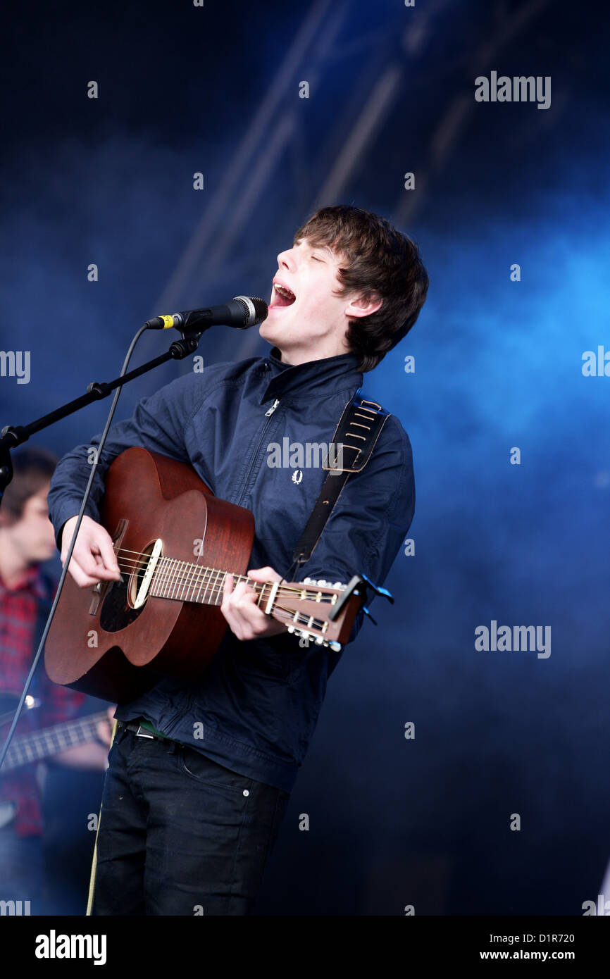 Jake Bugg suona dal vivo al suo splendore Music Festival 2012, Wollaton Park, Nottingham Foto Stock