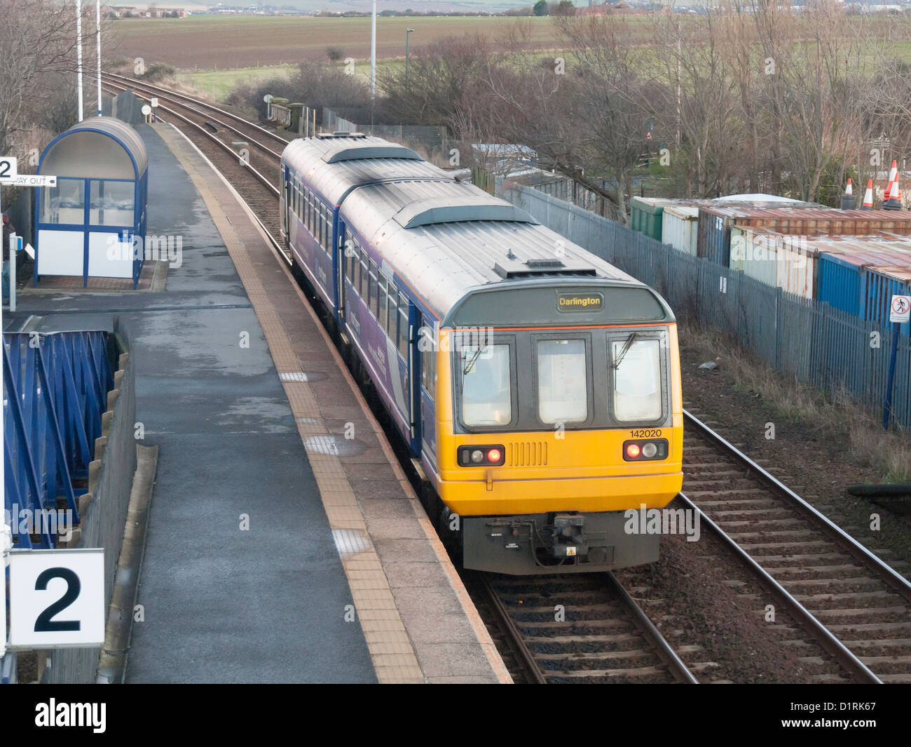 Nord del convoglio ferroviario sulla a Darlington Saltburn derivazione di linea in partenza stazione Marske verso Saltburn Foto Stock