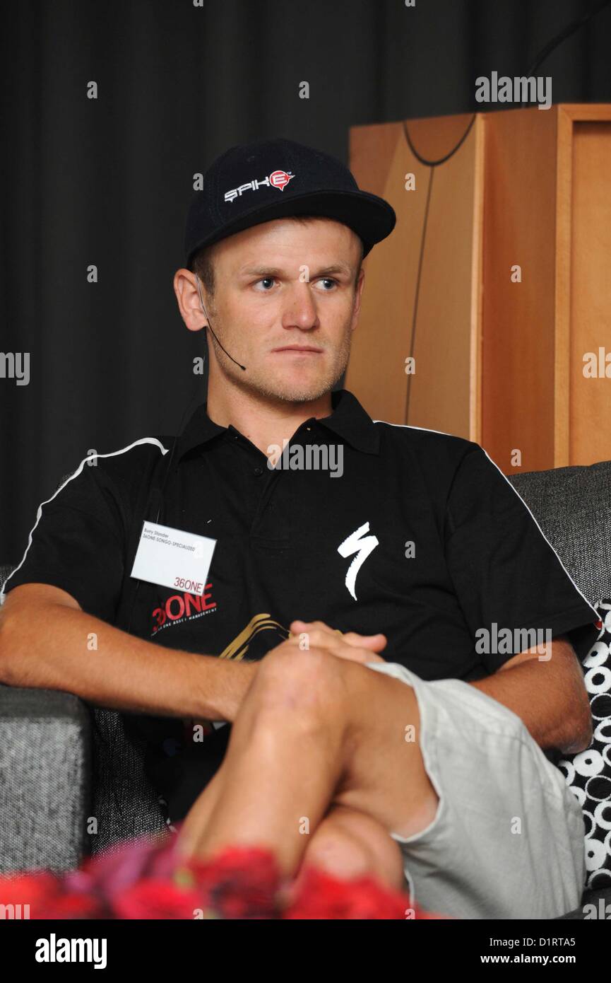 JOHANNESBURG, SUD AFRICA: Burry Stander durante il 36Uno Songo-Specialized colazione da Absa Cape Epic uffici, Sandton su ottobre 27, 2011 a Johannesburg, Sud Africa Foto di Lee Warren / Gallo immagini Foto Stock