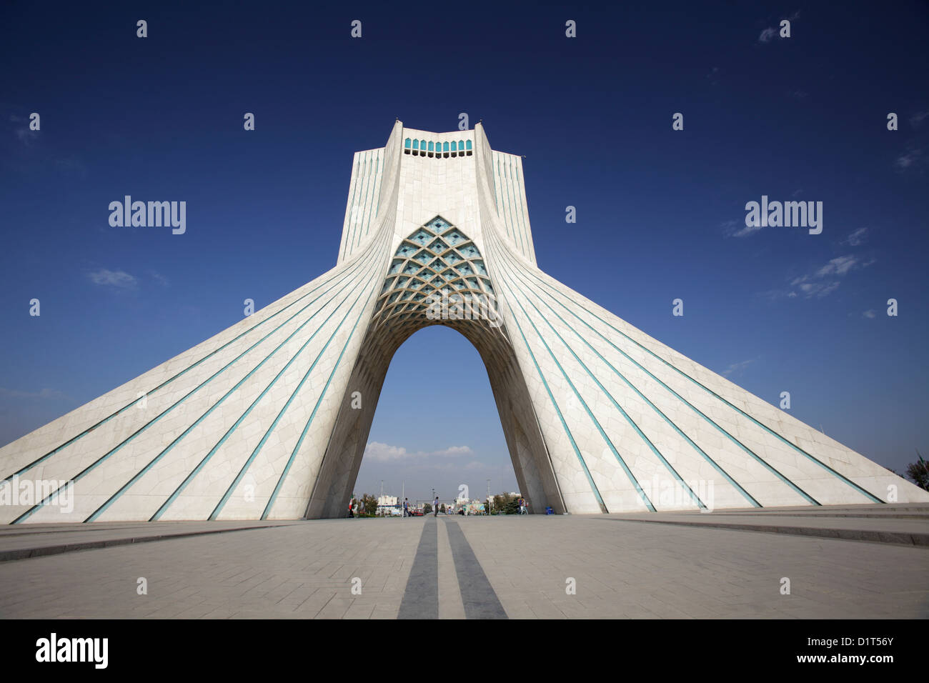 La torre Azadi, o re Memorial Tower, Teheran, Iran Foto Stock