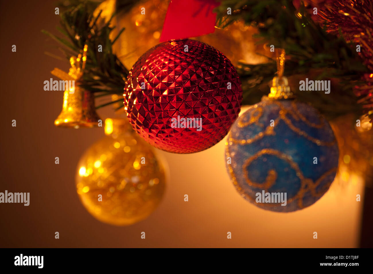 Primo piano dell'albero di natale immagini e fotografie stock ad alta