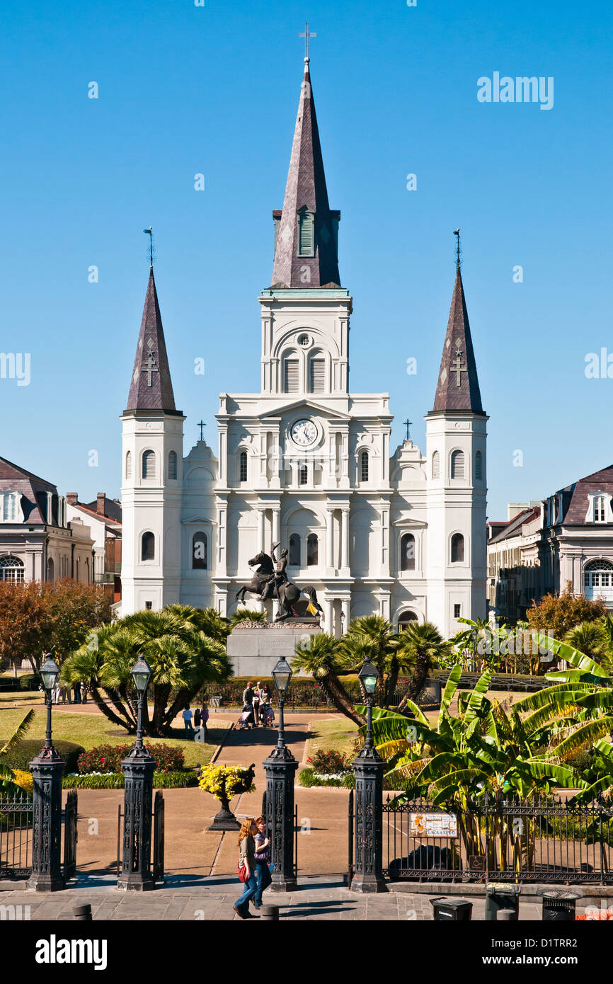 Cattedrale di San Louis, Vista della facciata su Piazza Jackson, New Orleans, stato della Louisiana, Stati Uniti d'America, Nord America Foto Stock