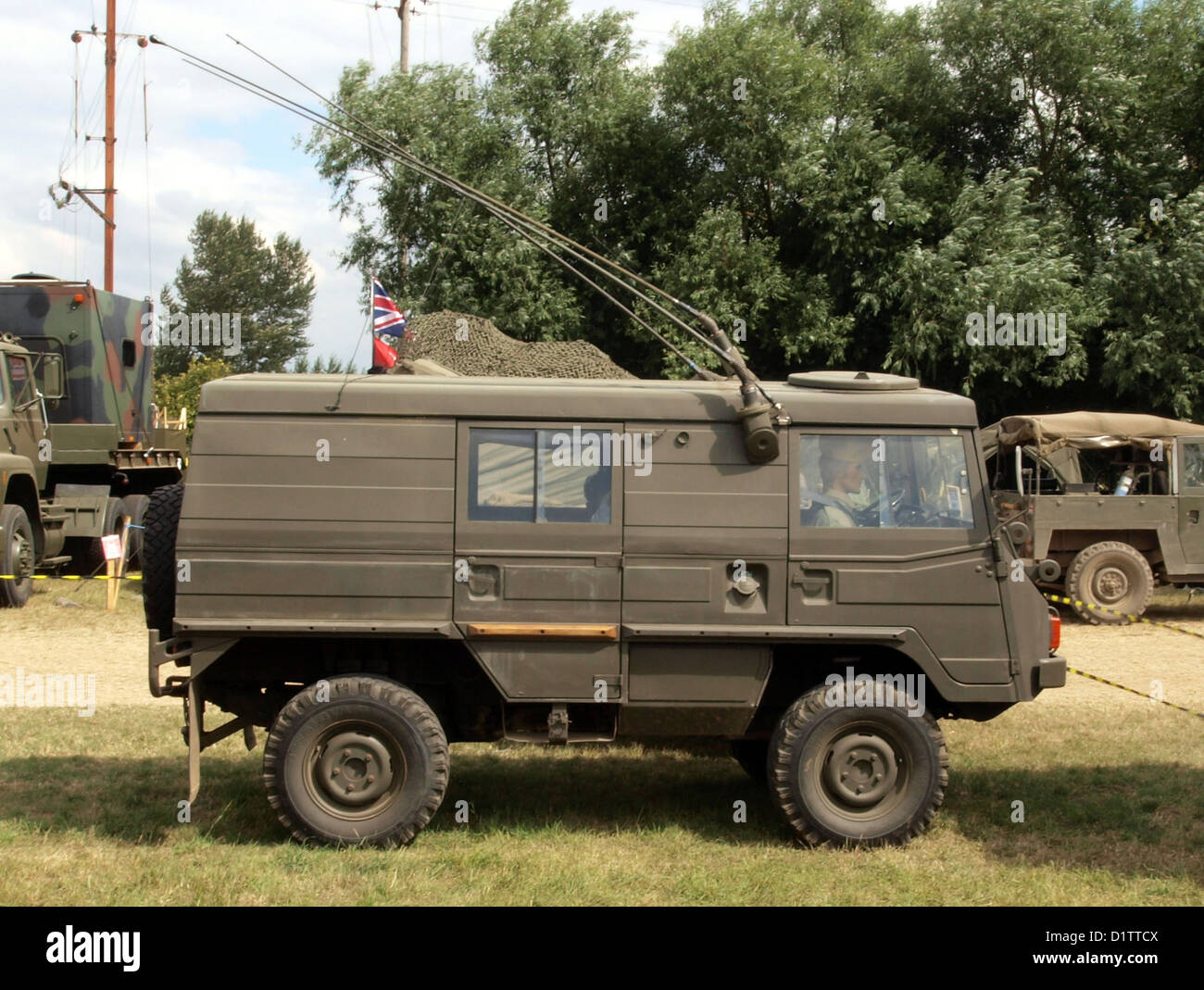 Guerra e Pace mostra....Steyr Puch Haflinger Foto Stock