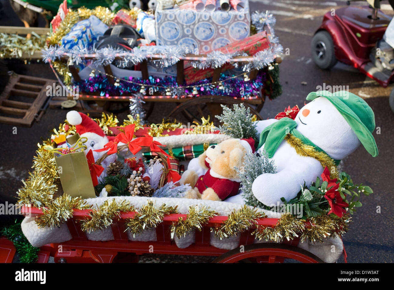 Natale peluche in una slitta Foto Stock