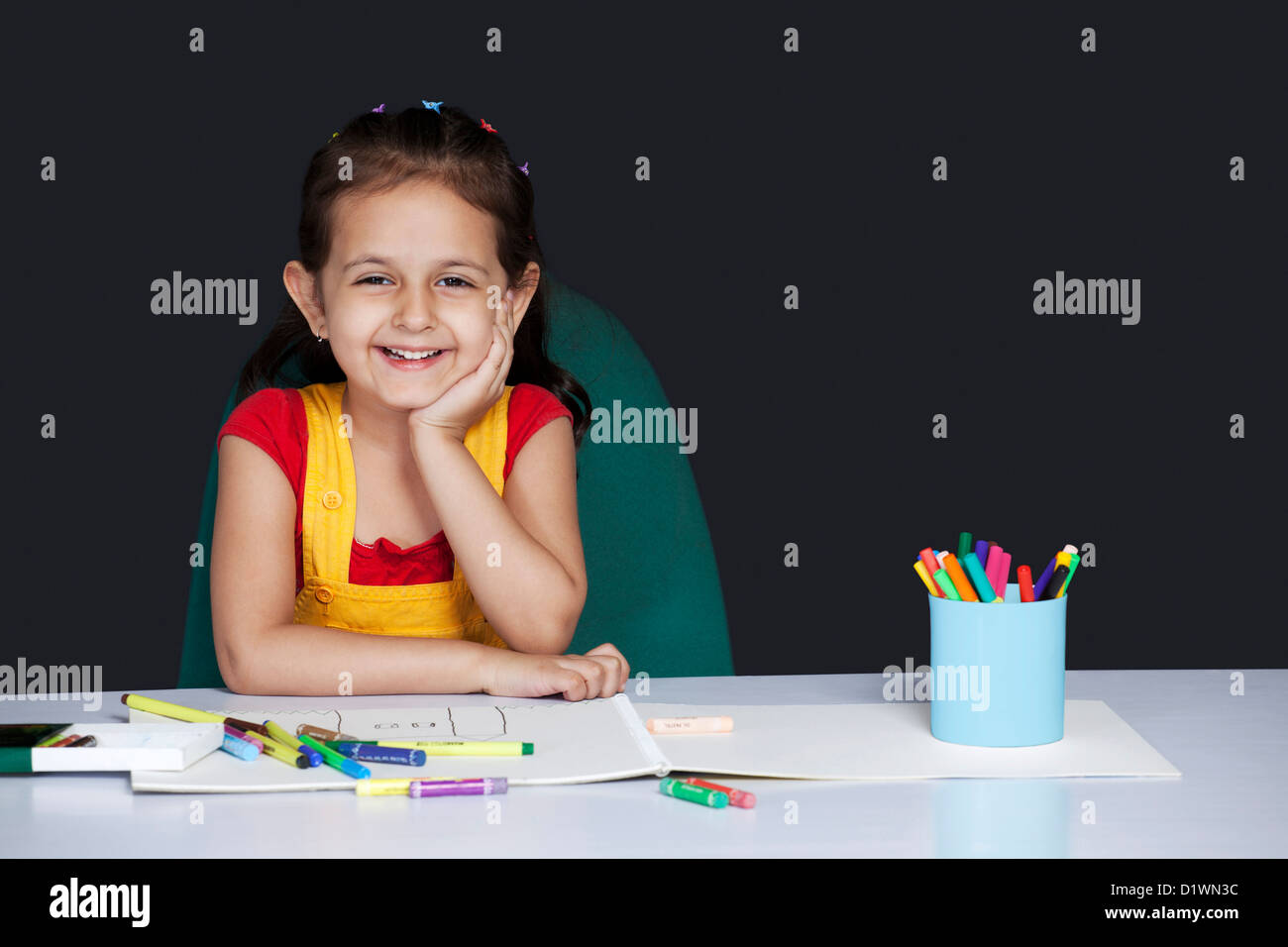 Ritratto di ragazza sorridente Foto Stock