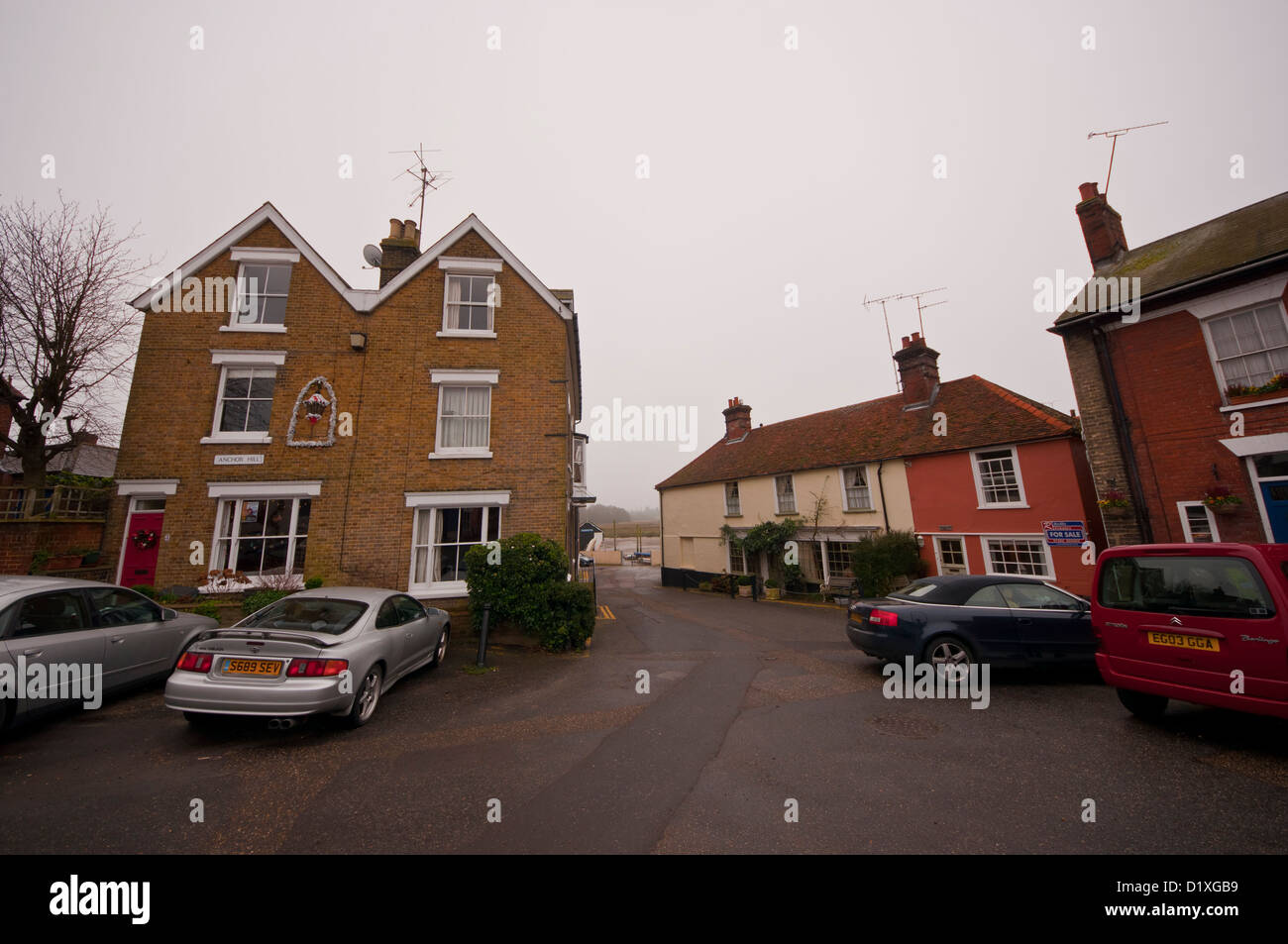 La collina di ancoraggio Wivenhoe Village Foto Stock