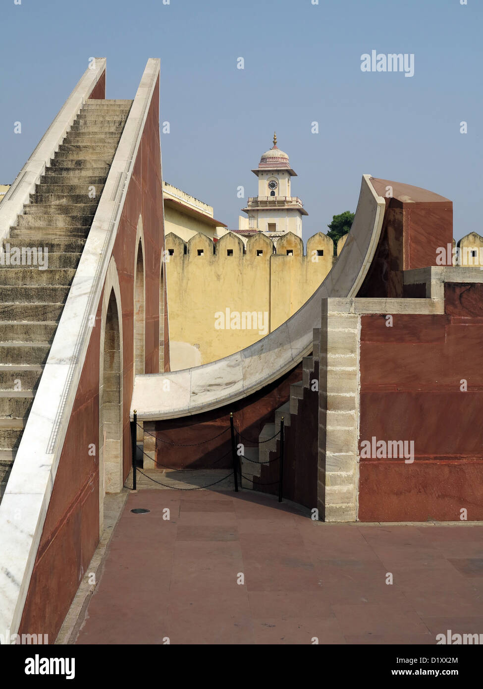Strumenti astronomici a Jantar Mantar observatory - Jaipur, Rajasthan, India Foto Stock