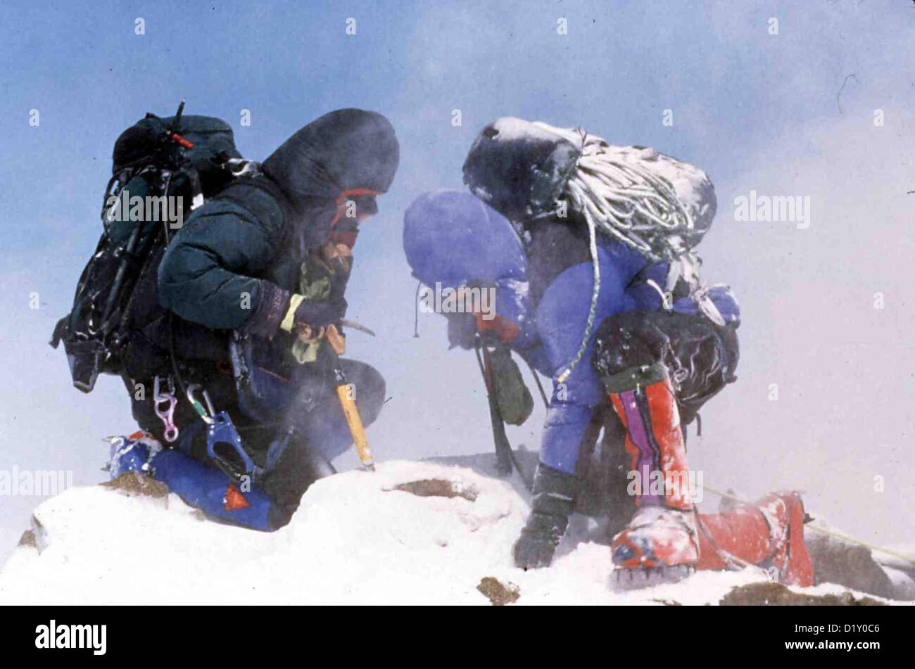 Everest: In Eisigen Hoehen nell'aria sottile: morte su Everest Peter Horton, Nathaniel Parker Den Strapazen des Aufstieges sind Foto Stock