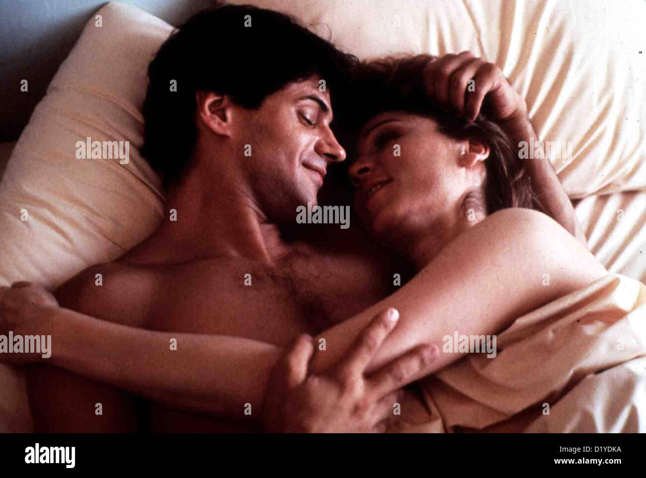 Ladykillers Ladykillers Marilu Hennerici, Thomas Calabro Die Polizistin Samantha Flannery (Marilu Hennerici) liebt ihren Kollegen Foto Stock