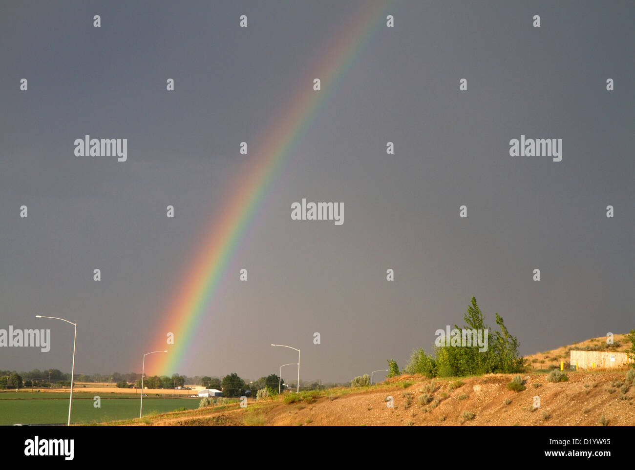 Rainbow su Ada County, Idaho, Stati Uniti d'America. Foto Stock
