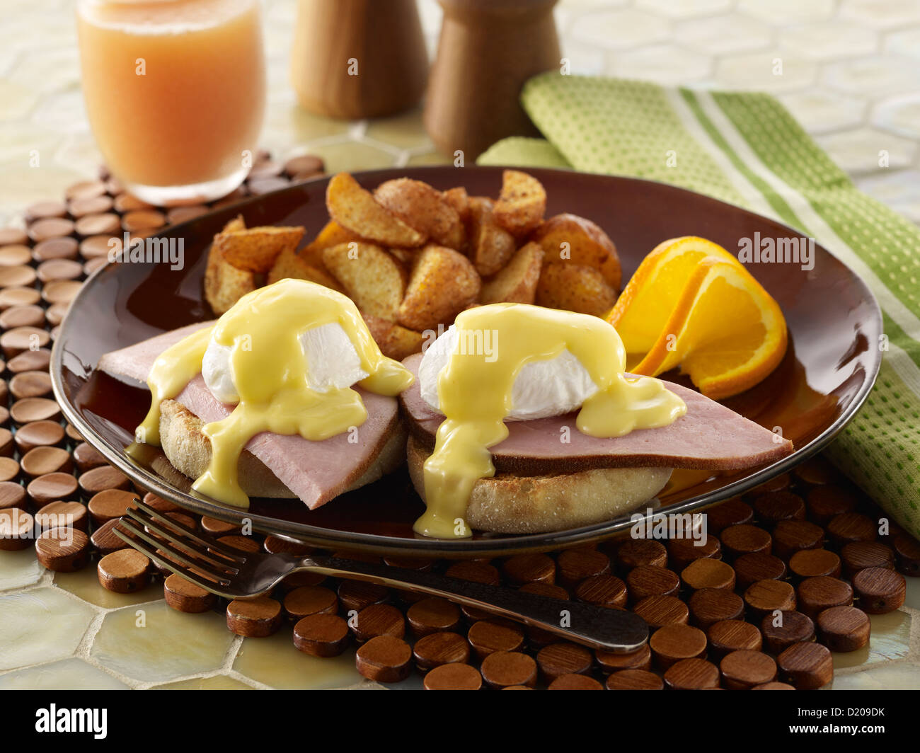 Uova Benedict prima colazione Foto Stock