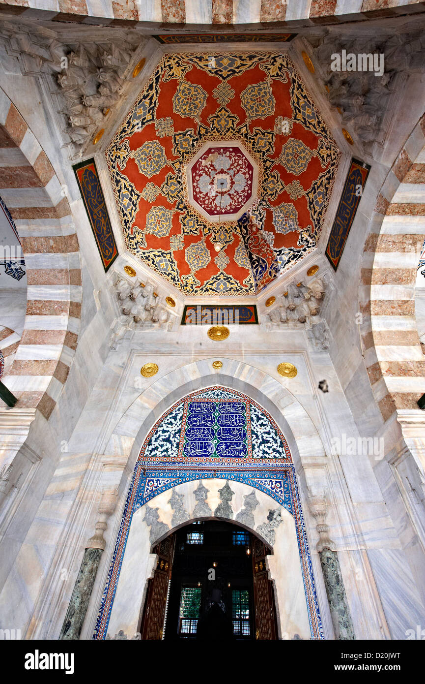 Stile ottomano Tomba di Sultan Selim II. Istanbul, Turchia Foto Stock