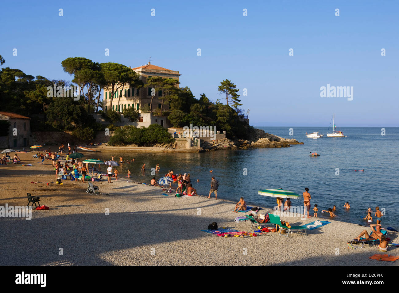 La gente sulla spiaggia di cavo, Isola d'Elba, Toscana, Italia, Europa Foto Stock