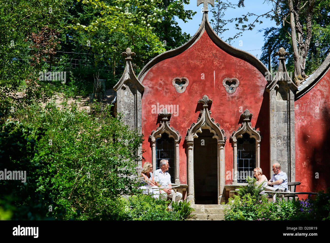 La Casa Rossa a Roccoco giardini, Painswick, Gloucestershire, Cotswolds, Inghilterra, Gran Bretagna, Europa Foto Stock