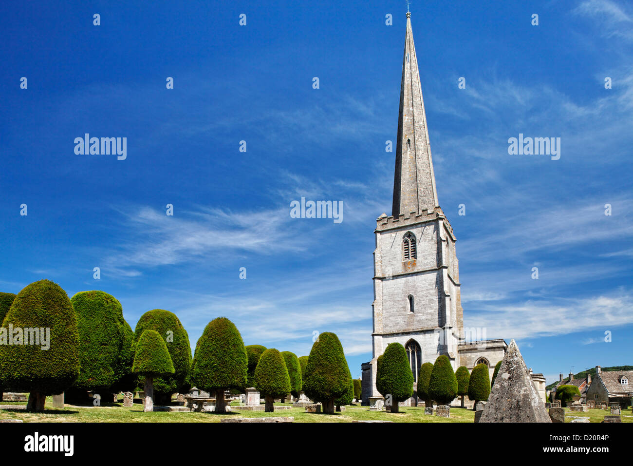 Cimitero di S. Maria, Painswick, Gloucestershire, Cotswolds, Inghilterra, Gran Bretagna, Europa Foto Stock
