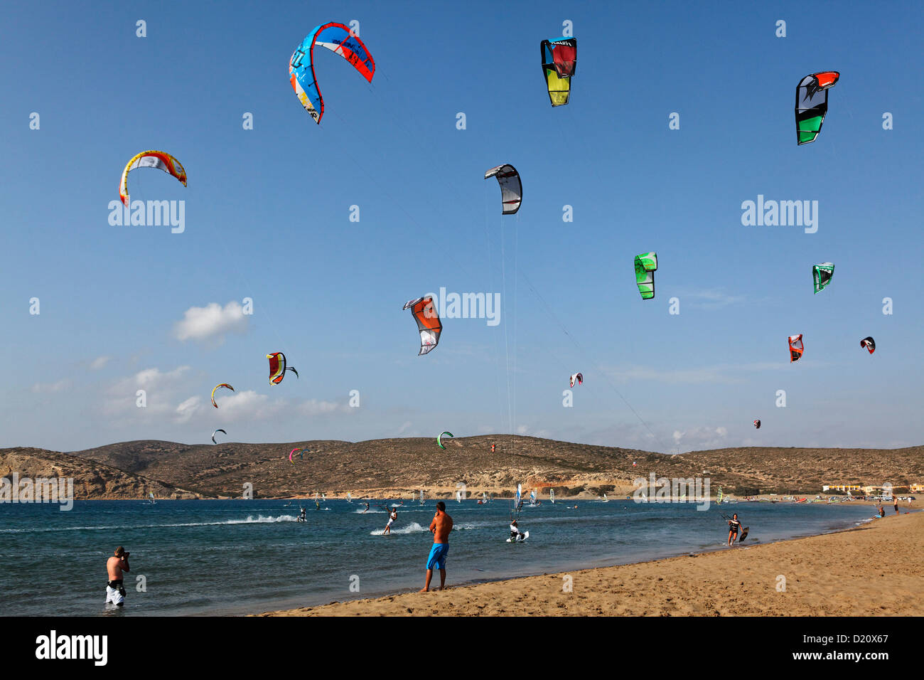 Il kite surf in spiaggia Prasonisi Prasonisi, penisola, RODI, DODECANNESO isole, Grecia, Europa Foto Stock
