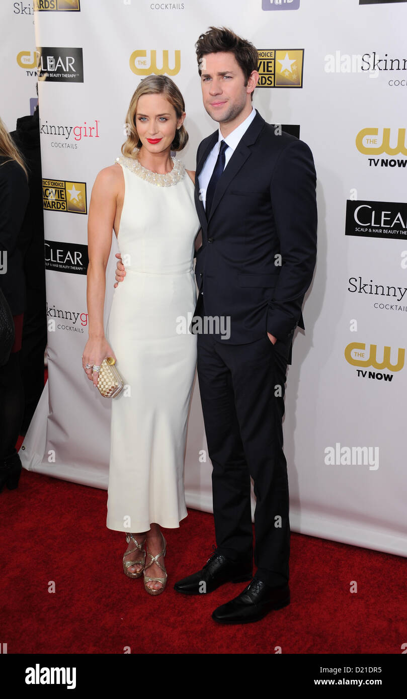 John Krasinski e Emily Blunt arriva alla diciottesima edizione critica scelta film Awards a Santa Monica, California, Stati Uniti d'America, 10 Gennaio 2013 Foto Stock