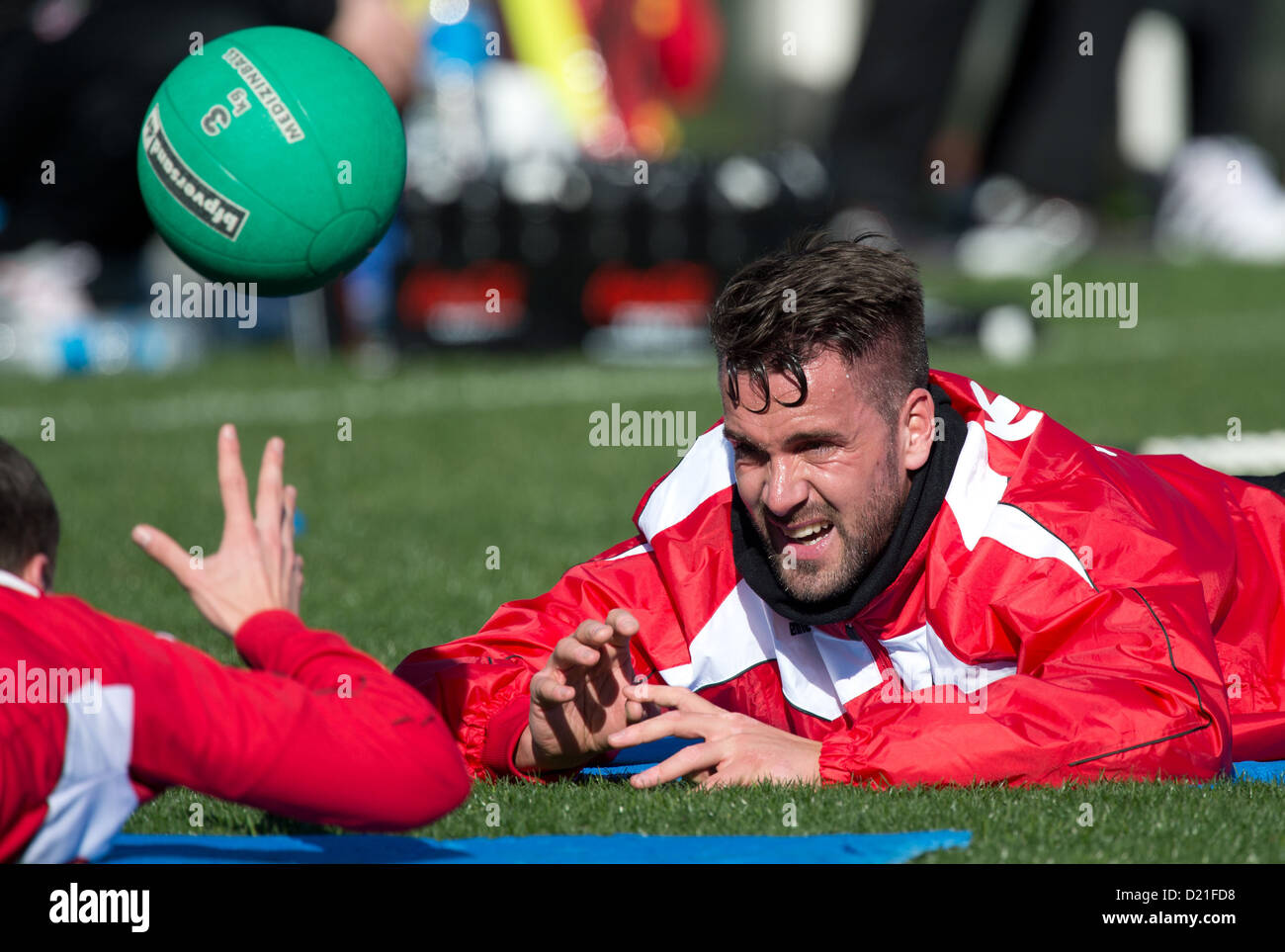 Colonia è di nuovo arrivo austriaco Stefan Maierhofer prende parte in pratica durante la pausa invernale a 1. FC Koeln's training camp in Belek, Turchia, 10 gennaio 2013. Foto: Soeren Stache Foto Stock