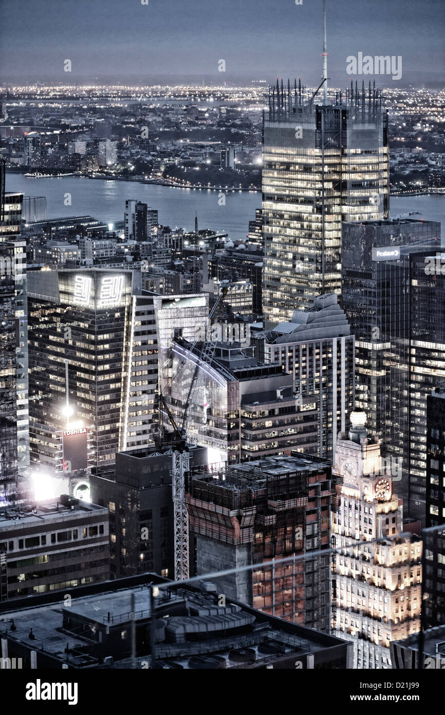 Parte superiore della roccia, Rockefeller Center, architetto Raymond cofano, Manhattan, New York, New York, Stati Uniti d'America Foto Stock