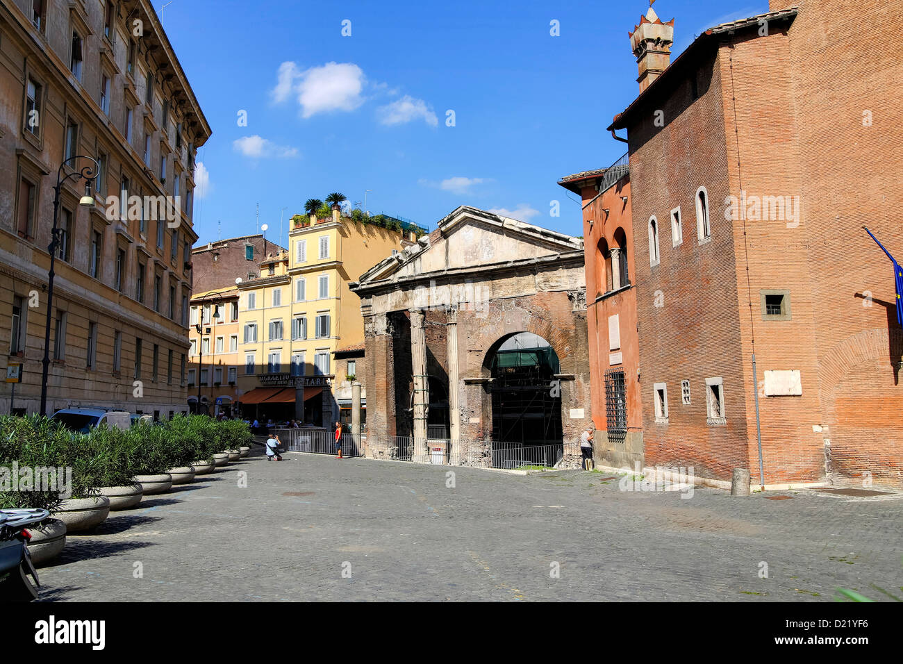 Portico roma immagini e fotografie stock ad alta risoluzione - Alamy