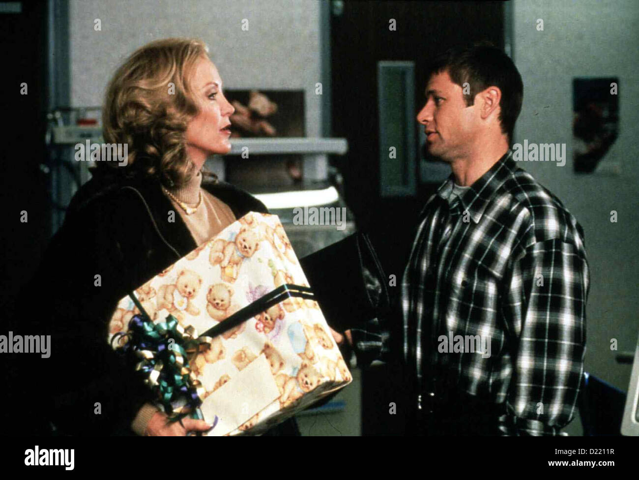 Mordmotiv: Mutterliebe Madre conosce meglio Joanna Kerns, concedere mostrano Zum Entsetzen von Celeste Cooper (Joanna Kerns) ist Ihr Foto Stock