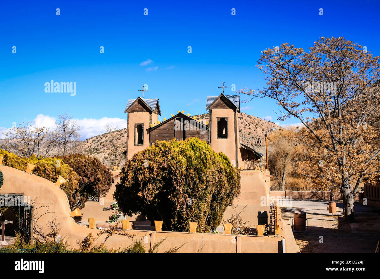 Il vecchio missionario spagnolo chiesa - Santuario De Chimayo New Mexico Foto Stock