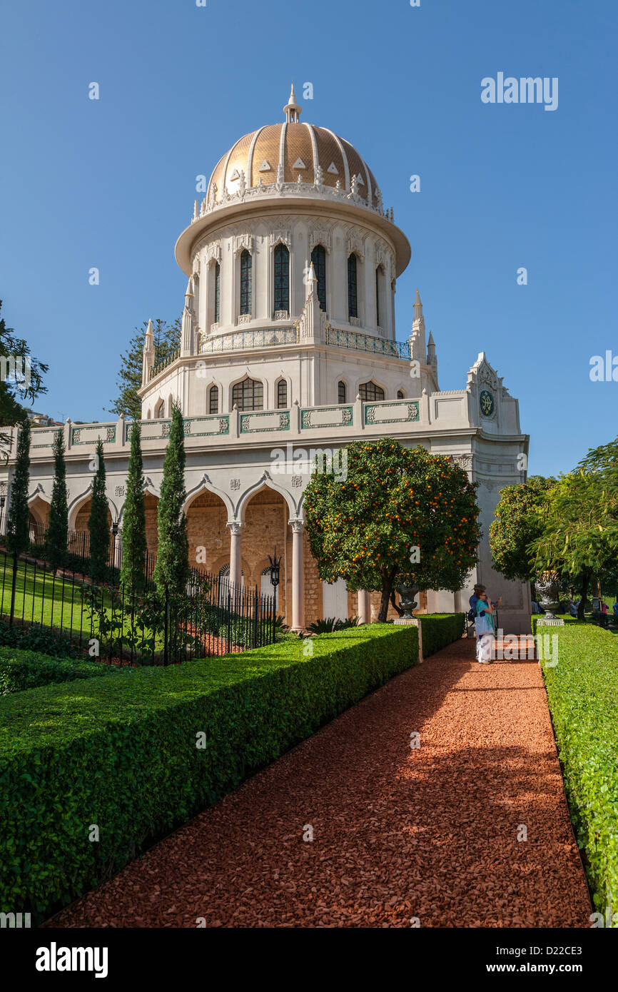 Il Baha'i giardini. Il golden a cupola del santuario di Báb. Haifa Israel Foto Stock