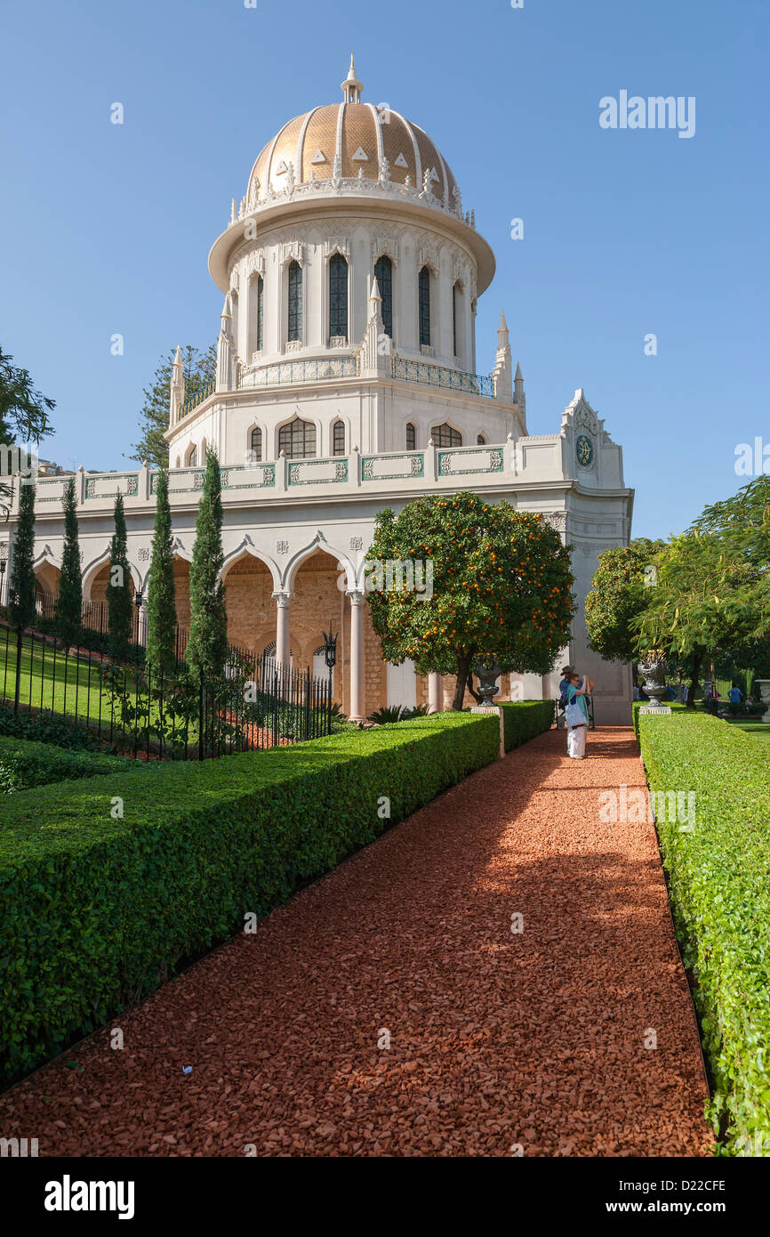 Il Baha'i giardini. Il golden a cupola del santuario di Báb. Haifa Israel Foto Stock