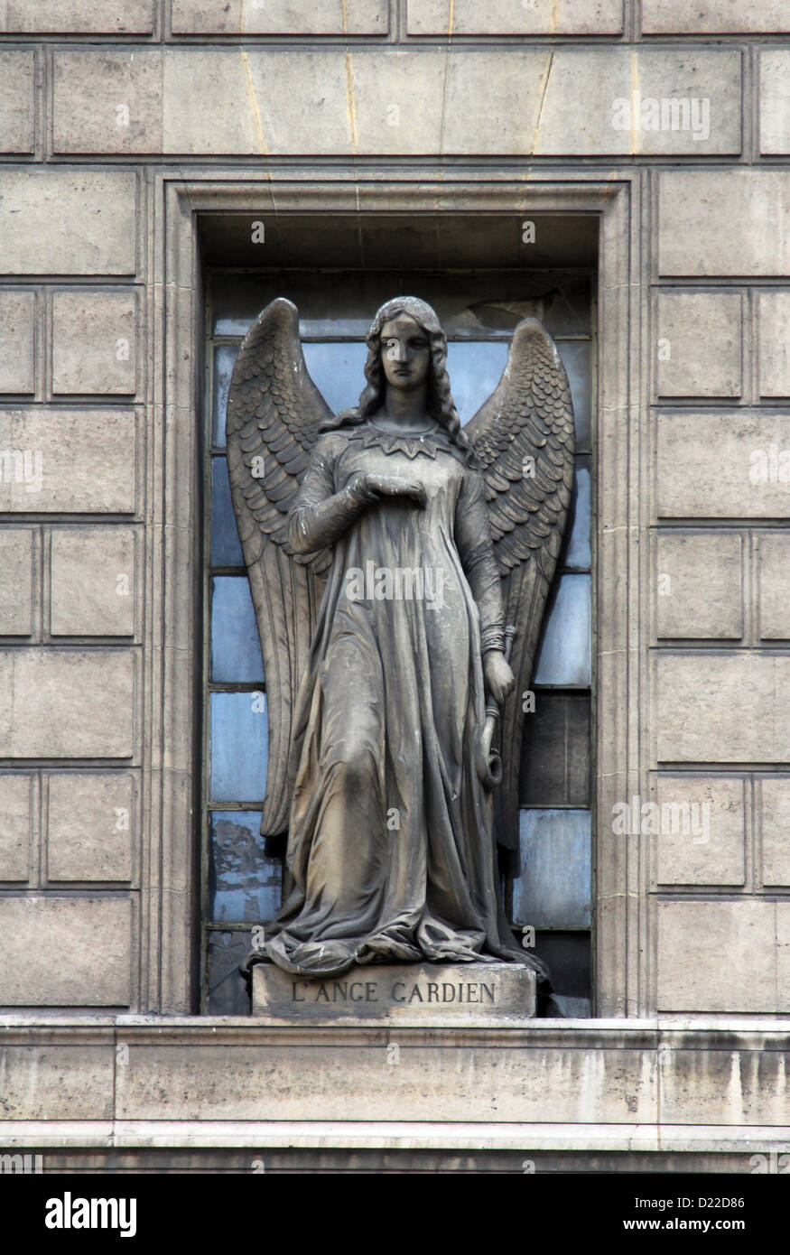 Angelo custode, la chiesa della Madeleine a Parigi Foto Stock