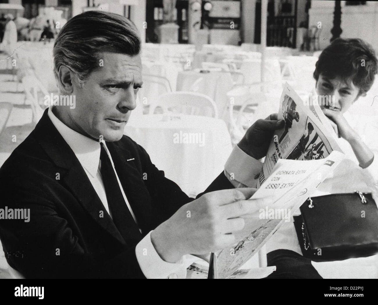 Achteinhalb Otto e Mezzo Guido Anselmi (Marcello Mastroianni) *** Caption locale *** 1962 -- Foto Stock