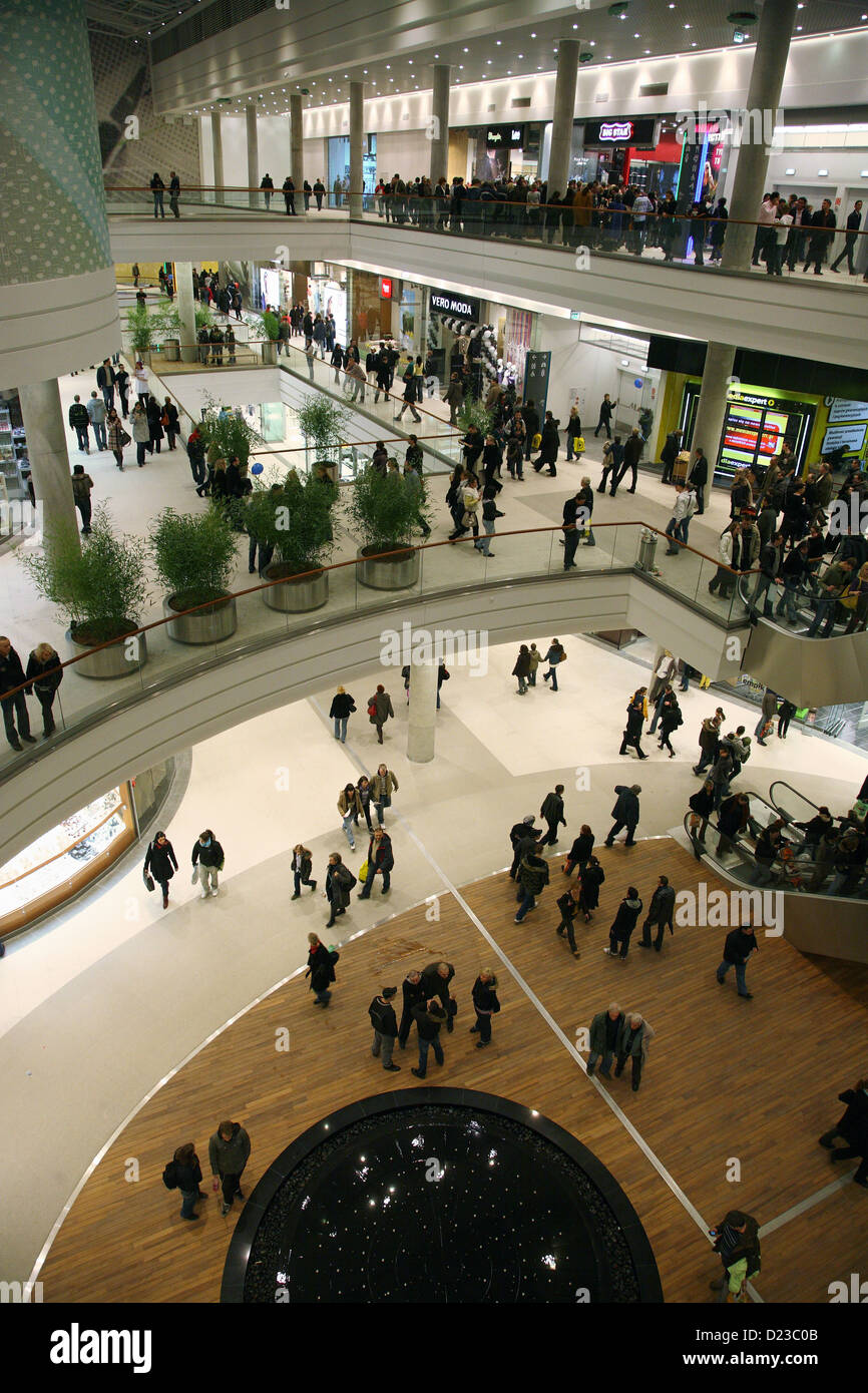 Poznan, Polonia, il centro commerciale Galeria MALTA Foto Stock