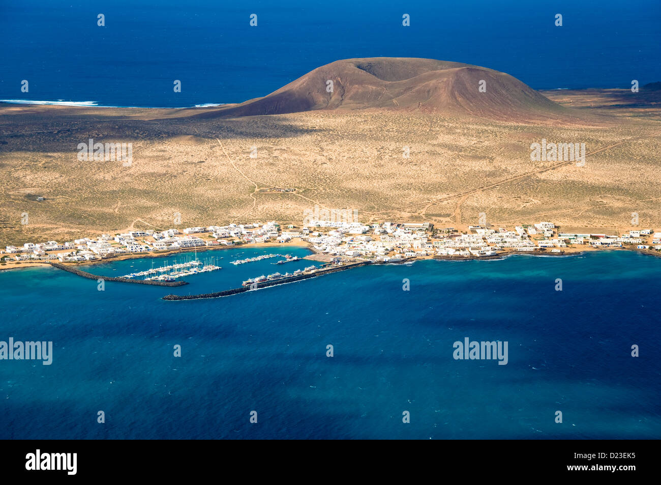 Vista di Isla La Graciosa dal Mirador del Rio Lanzarote isole Canarie Spagna Foto Stock
