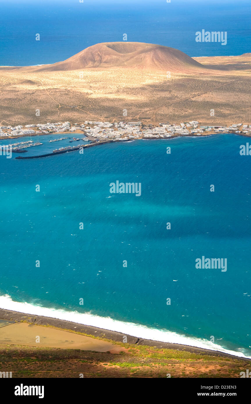 Vista di Isla La Graciosa dal Mirador del Rio Lanzarote isole Canarie Spagna Foto Stock