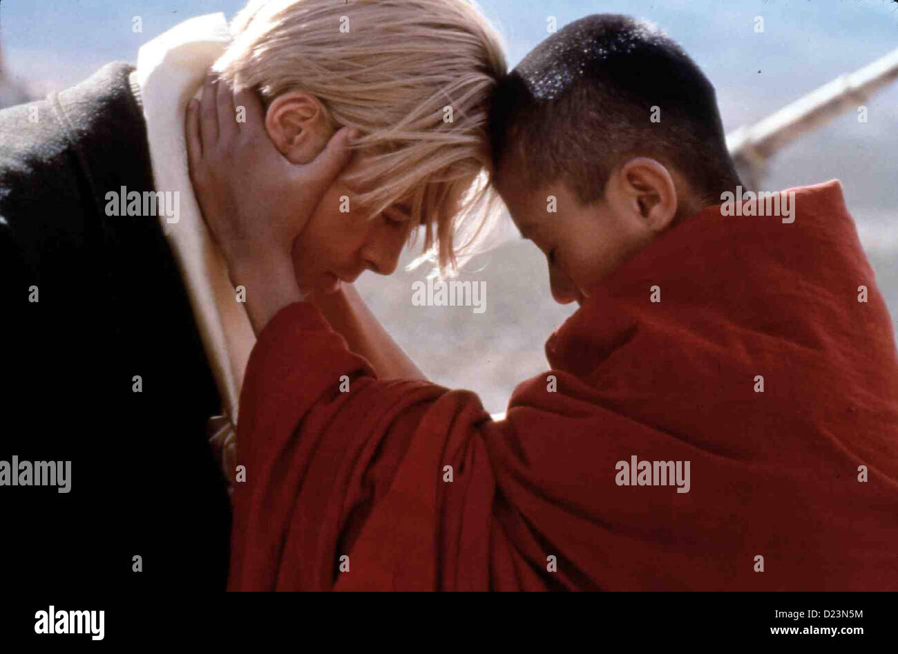 Sieben Jahre in Tibet Sette Anni in Tibet di Heinrich Harrer (Brad Pitt), il Dalai Lama (Jamyang Wangchuk) *** Caption locale *** Foto Stock