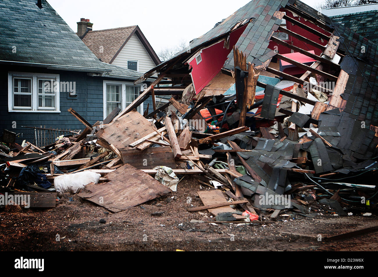 Devastazione ancora sentito nel nuovo Dorp Beach, Staten Island, 75 giorni dopo l uragano di sabbia. Foto Stock