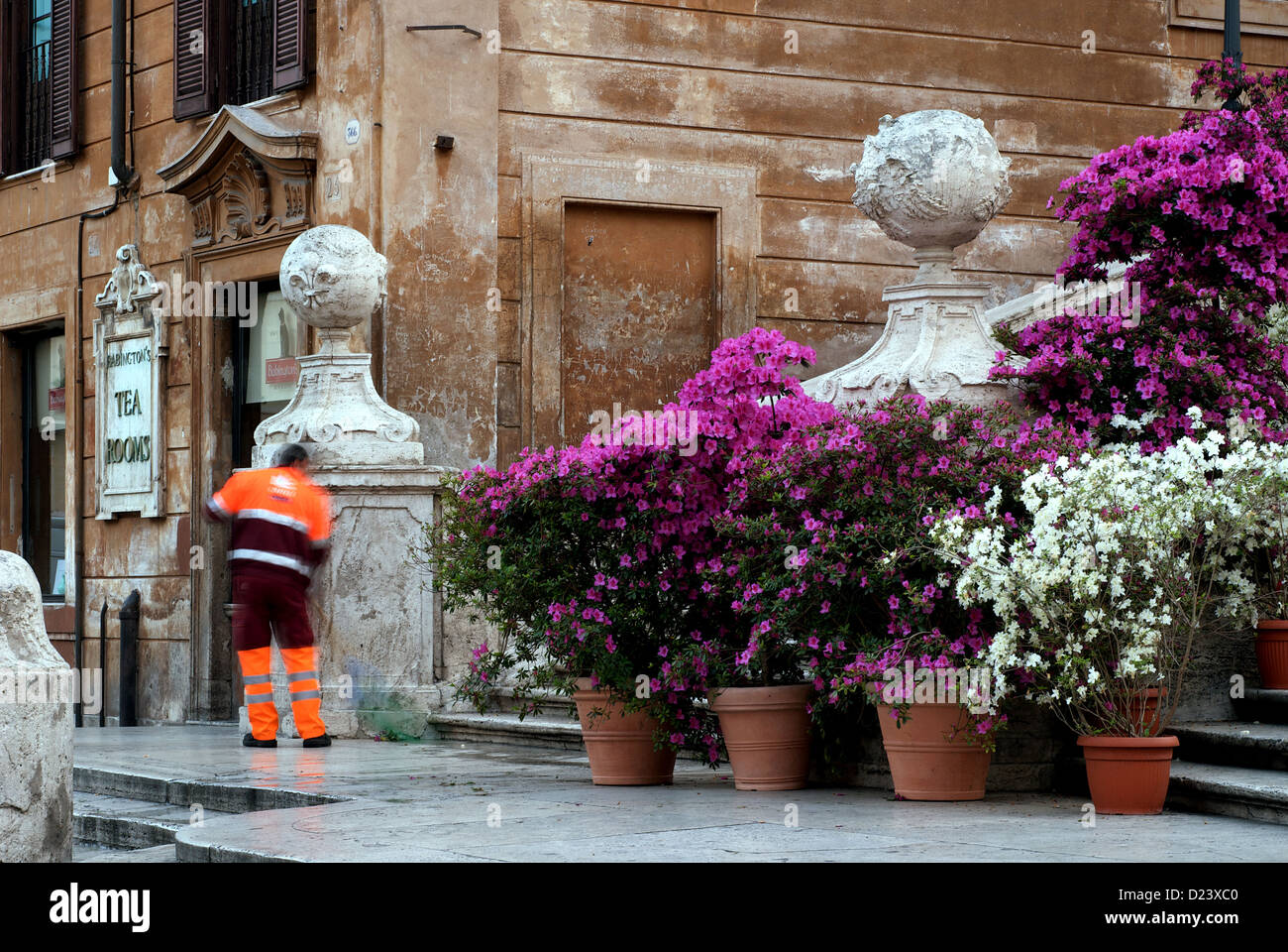 Roma, Italia, la città la pulizia pulisce la Piazza di Spagna Foto Stock