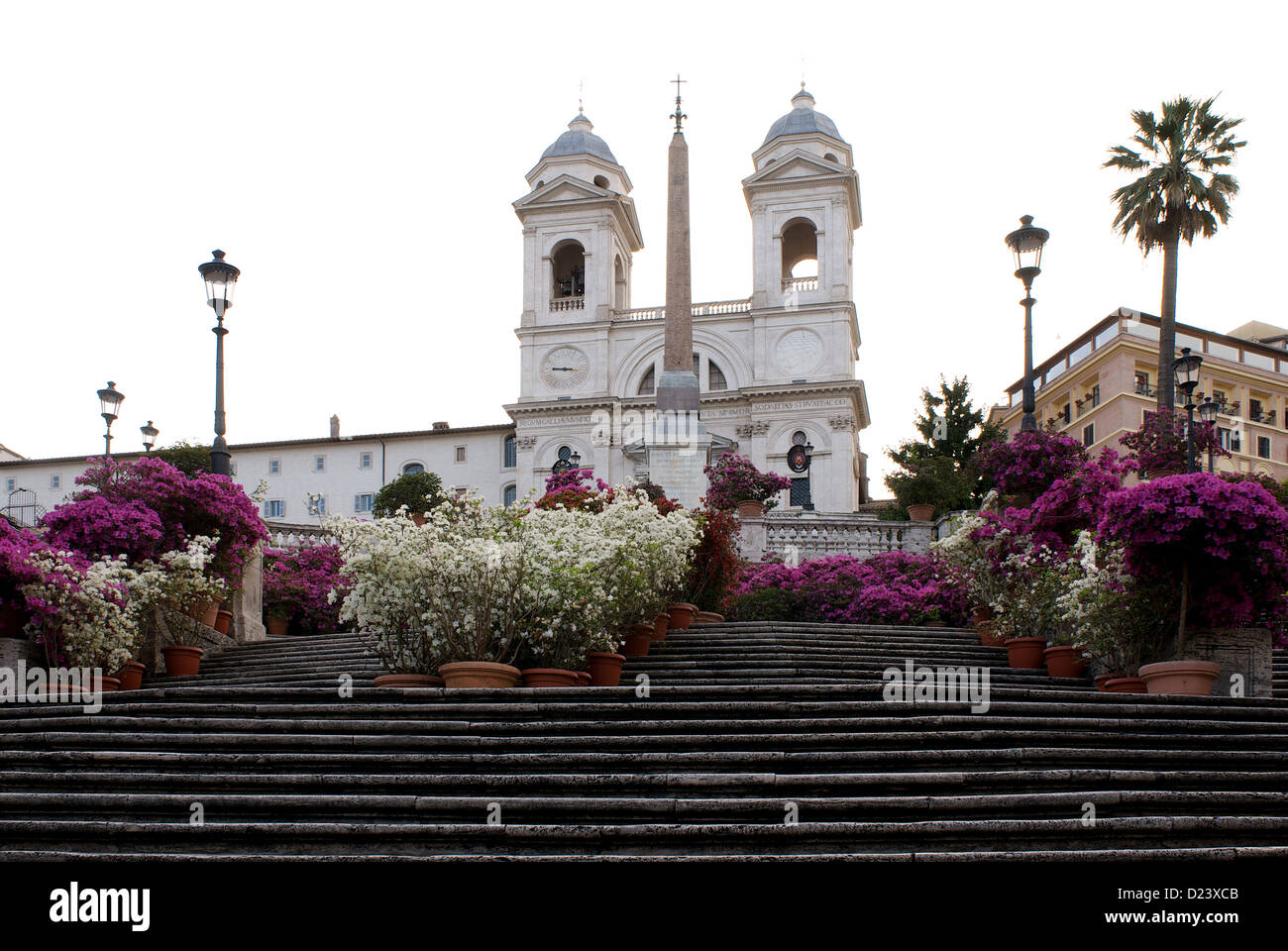 Roma, Italia, il romano Trinita dei Monti la chiesa per la scalinata di Piazza di Spagna Foto Stock