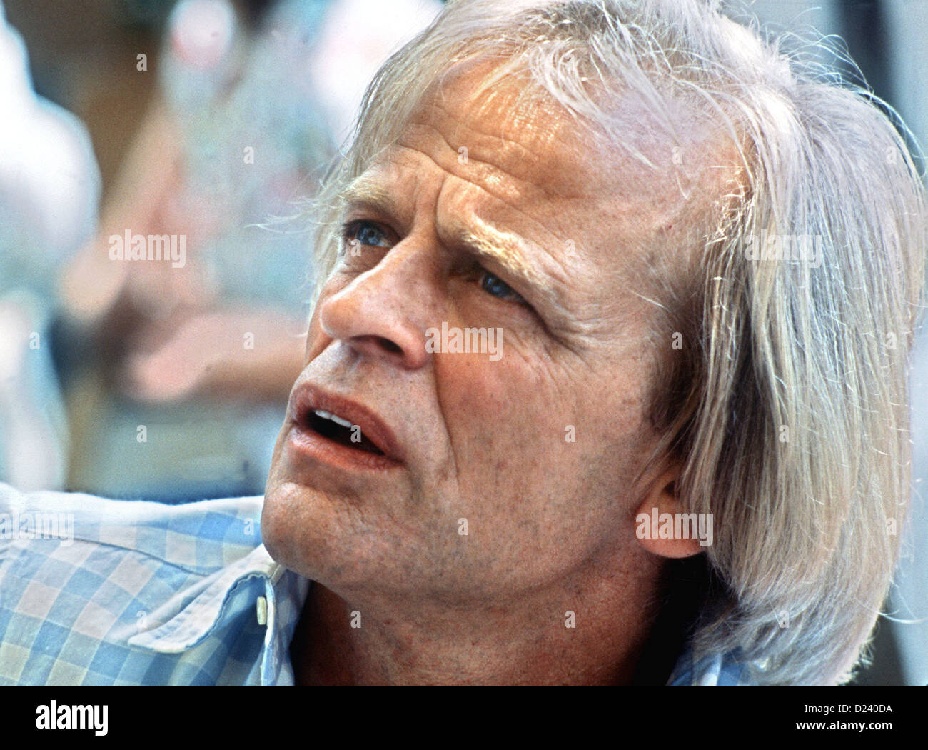 (Dpa file) - attore tedesco Klaus Kinski, mostrato durante il Festival Internazionale del Cinema di Cannes, Francia, 25 maggio 1982. Un'enfant terrible" dell'industria cinematografica, i suoi film includono 'Aguirre, der Zorn Gottes' ('Aguirre: l'ira di Dio") e 'Nosferatu: Phantom der Nacht' ('Nosferatu il vampiro"). Kinski è nato il 18 ottobre 1926 a Danzica, Germania (ora Danzica, Polonia) sotto il nome di Nikolaus Guenther Nakszynski e morì il 23 novembre 1991 in Lagunitas, California, di un attacco di cuore. Foto Stock