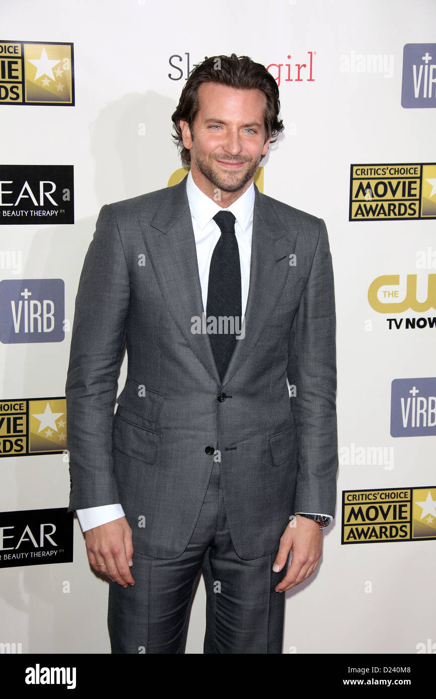 Attore Bradley Cooper arriva alla diciottesima edizione critico le Choice Awards a Barker appendiabiti in Santa Monica, Stati Uniti d'America, il 10 gennaio 2013. Foto: Hubert Boesl/dpa Foto Stock
