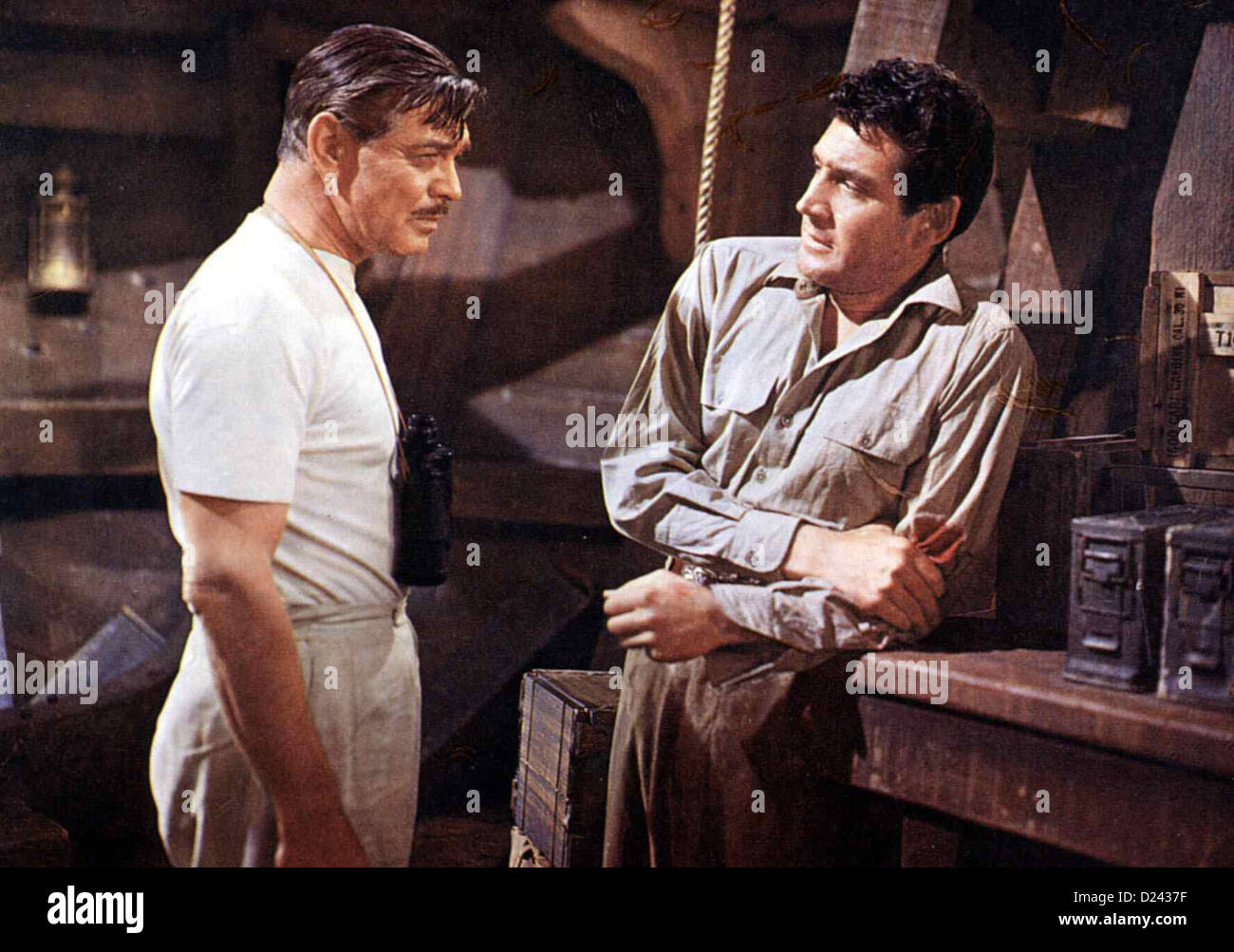 Treffpunkt Hongkong Soldier Fortune Clark Gable, Gene Barry Die Amerikanerin Jane Hoyt sucht in Hongkong ihren verschwundenen Foto Stock