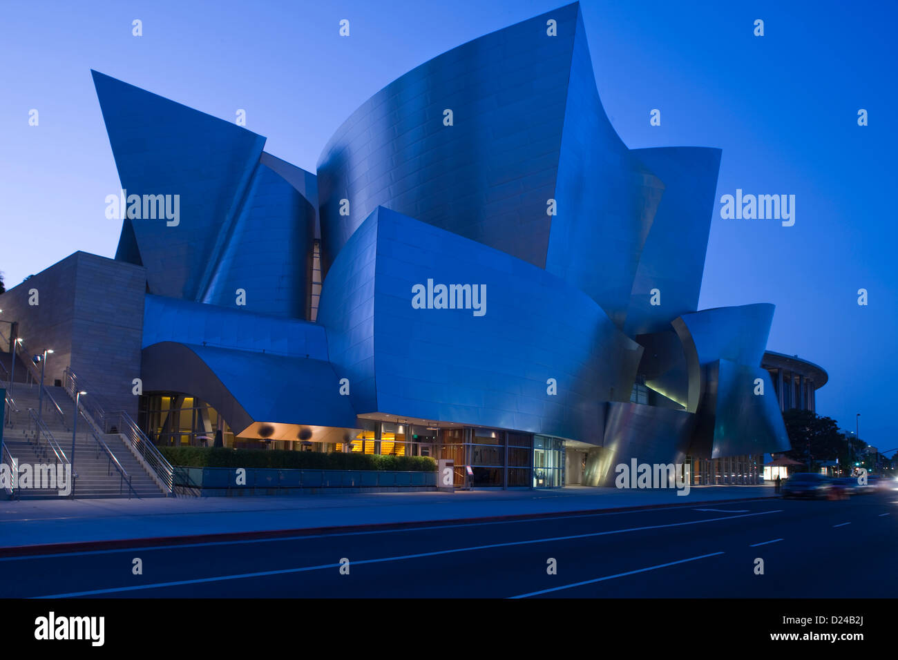 WALT DISNEY CONCERT HALL (©Frank Gehry 2003) il centro cittadino di Los Angeles California USA Foto Stock